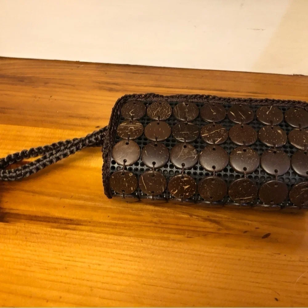 Boho Coconut Shell Handmade Crochet Wristlet Clutch Pre Owned Like New Cond.
